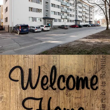 Apartment Stylish In The Center On Nafta Street